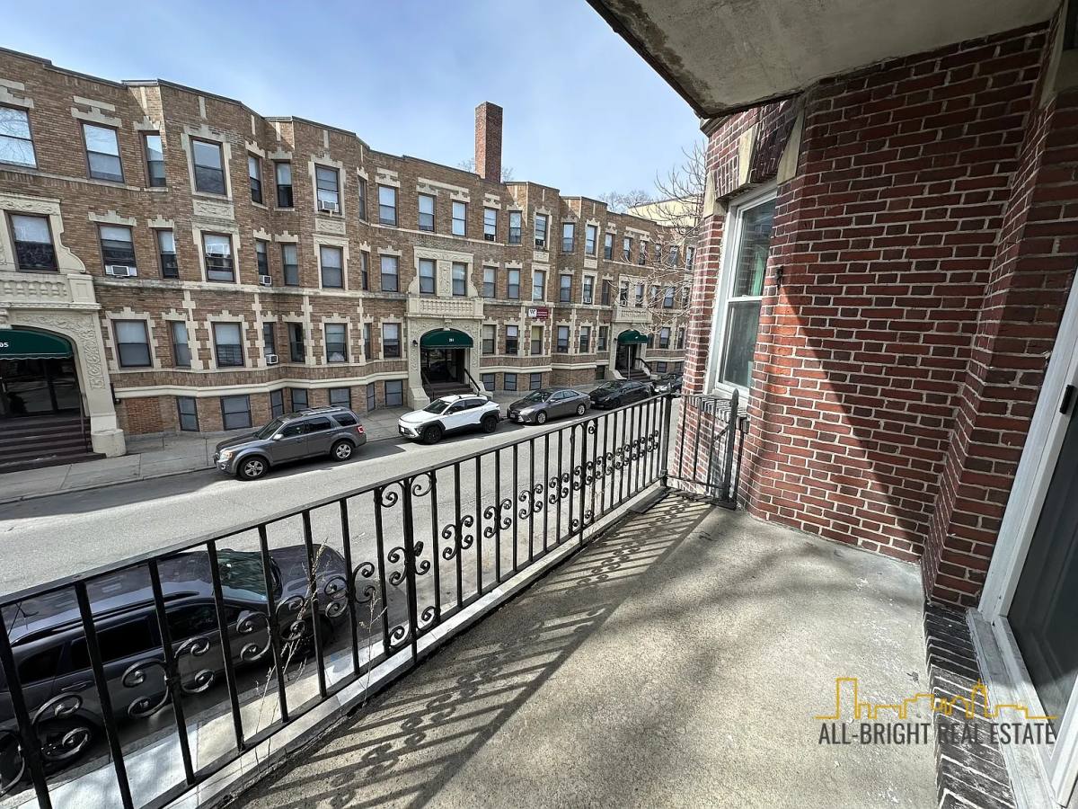 Apartment for rent at 194 Kelton #2, Allston, MA 02134