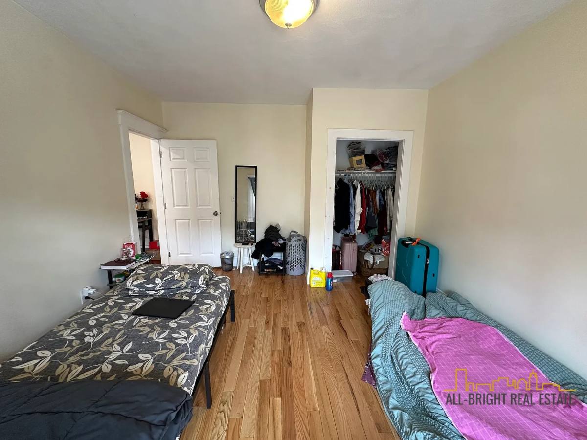 Apartment for rent at 194 Kelton #2, Allston, MA 02134