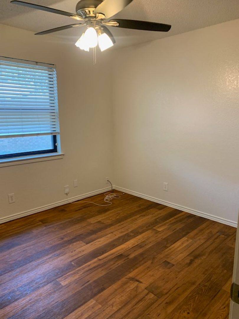 Townhouse for rent at 1149 Landsdale Lane, Fort Worth, TX 76179