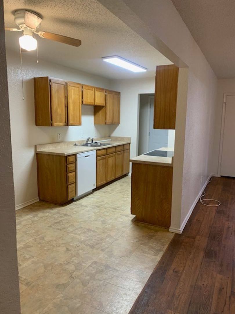Townhouse for rent at 1149 Landsdale Lane, Fort Worth, TX 76179