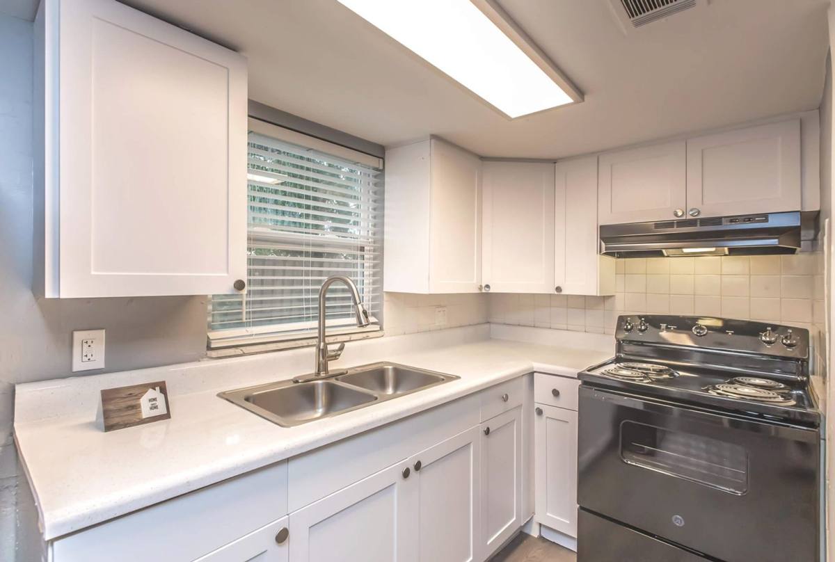 Apartment for rent at 3556 66th St N, Saint Petersburg, FL 33710