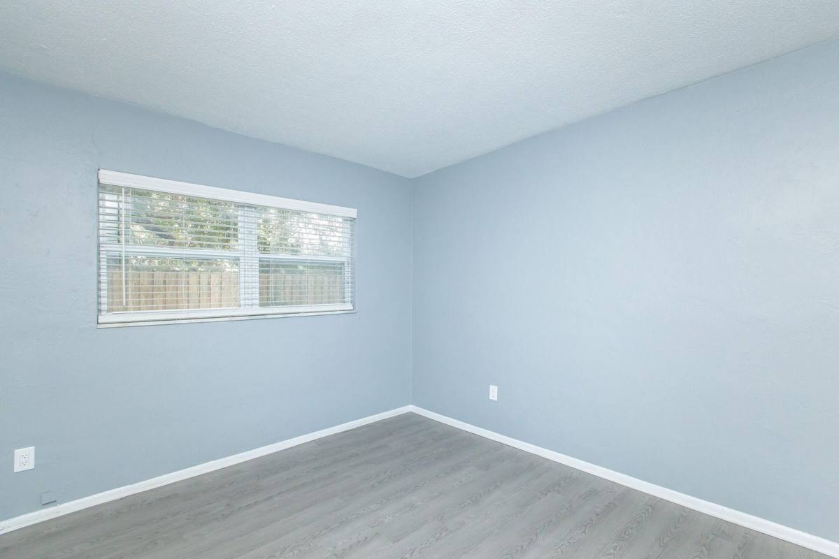 Apartment for rent at 3556 66th St N, Saint Petersburg, FL 33710