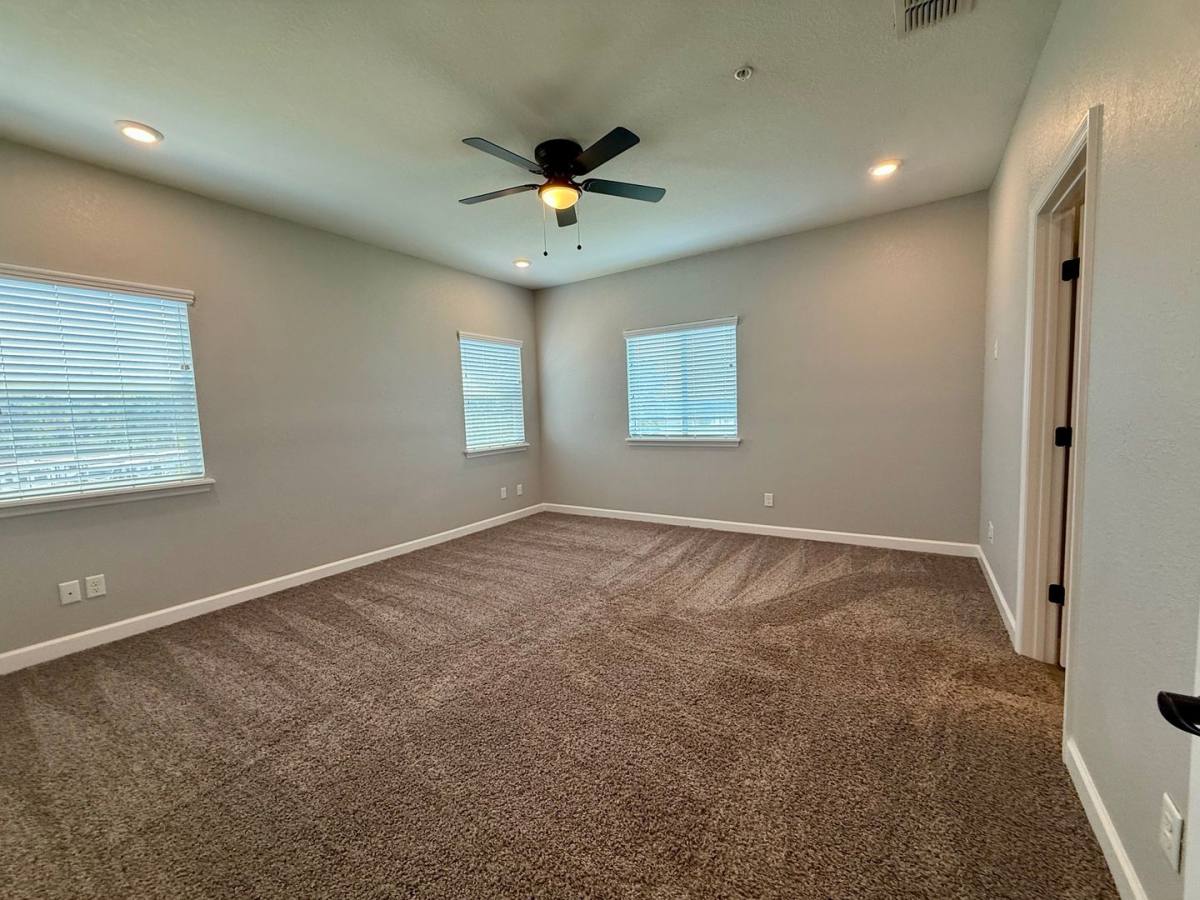 House for rent at 2414 Willow Way, Winter Haven, FL 33881