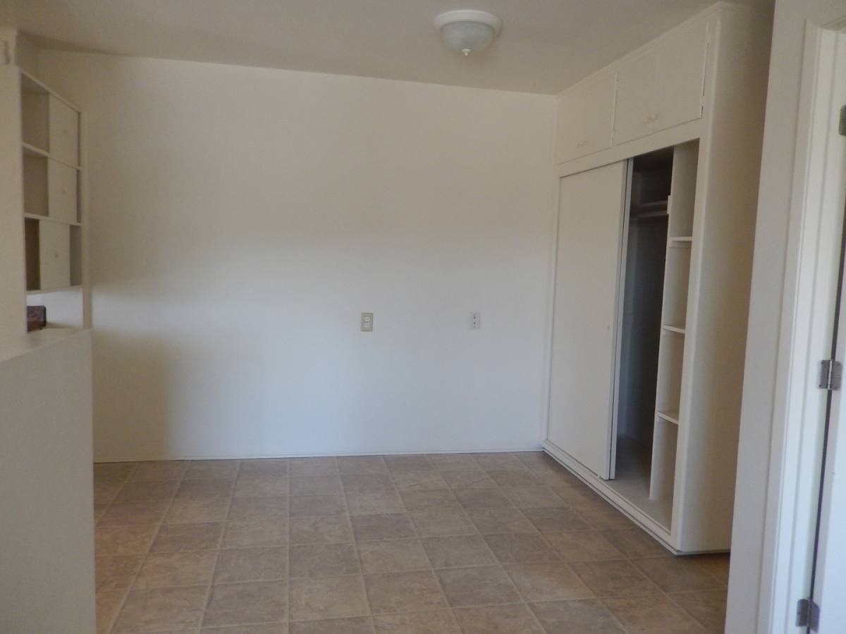 Apartment for rent at 255 E Navilla Place, Covina, CA 91723
