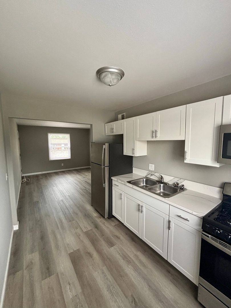 Townhouse for rent at 100 Arlington Way #A-105, Warrenton, MO 63383
