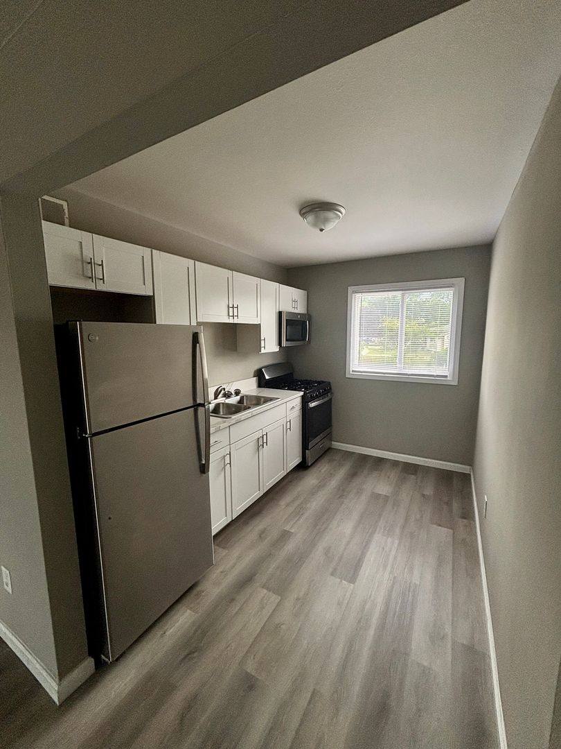 Townhouse for rent at 100 Arlington Way #A-105, Warrenton, MO 63383
