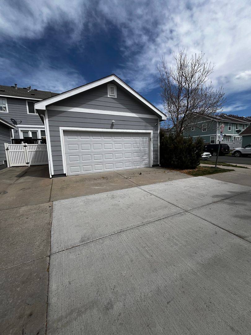 Townhouse for rent at 18909 E 58th Ave, Denver, CO 80249