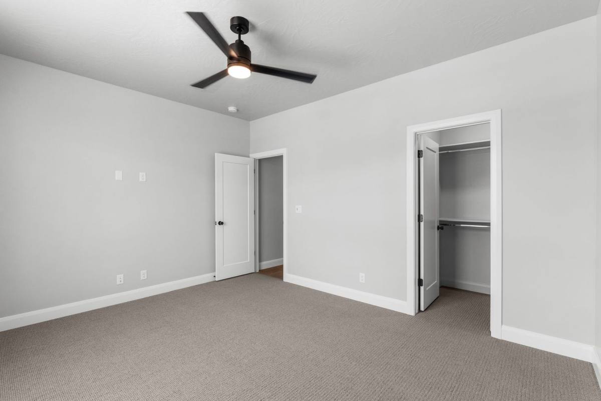 House for rent at 1089 E Coyote Crest Dr, Washington, UT 84780