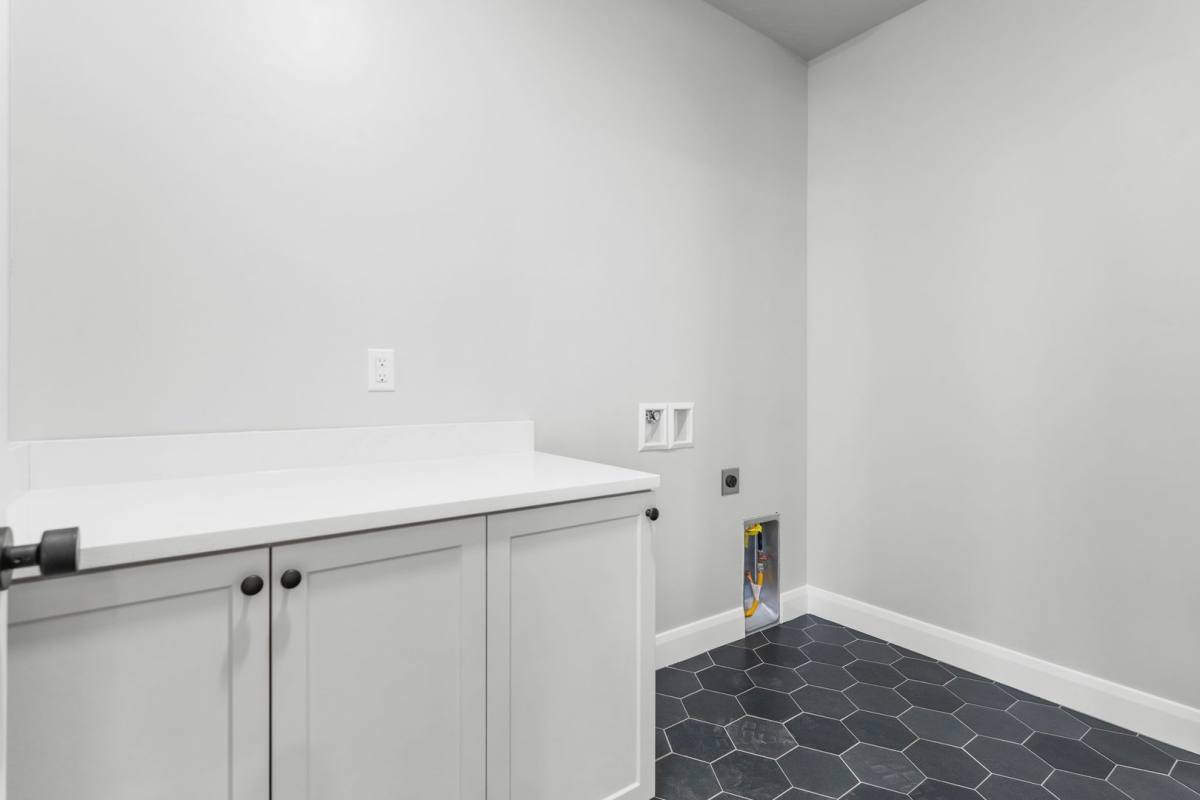 House for rent at 1089 E Coyote Crest Dr, Washington, UT 84780