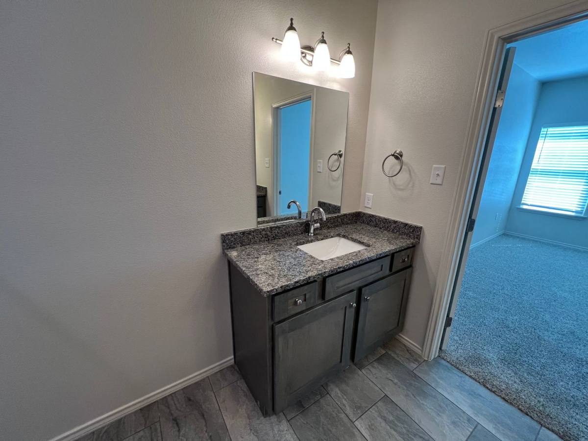 Townhouse for rent at 1128 N 7th St, Wolfforth, TX 79382