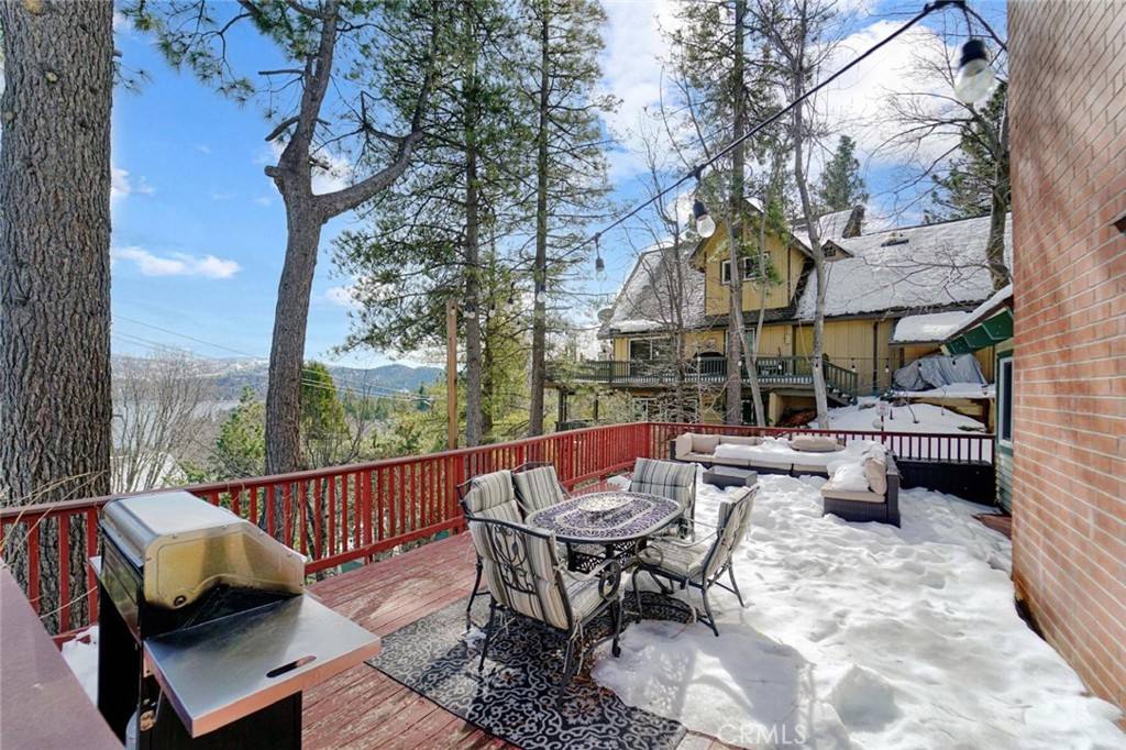Apartment for rent at 943 Nadelhorn Dr #943, Lake Arrowhead, CA 92352