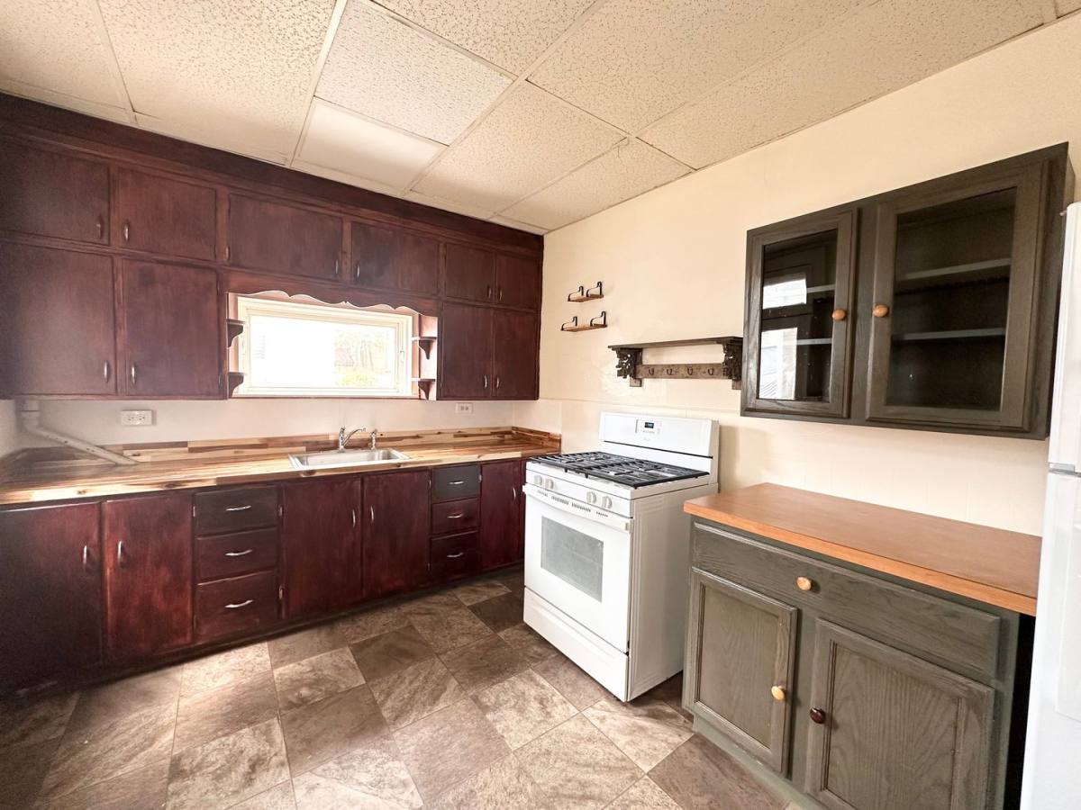 House for rent at 925 W College Ave, York, PA 17401