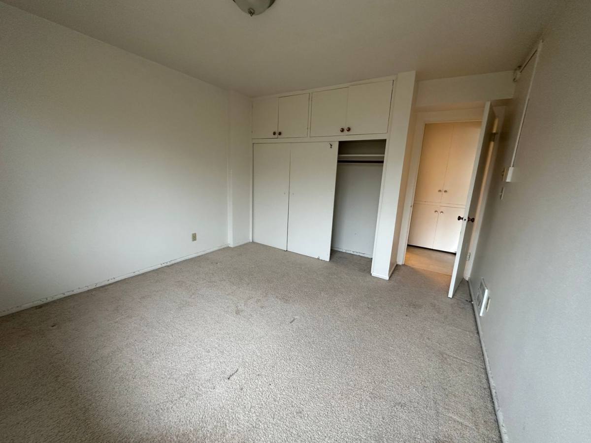 Apartment for rent at 4618 Fremont Ave N, Seattle, WA 98103