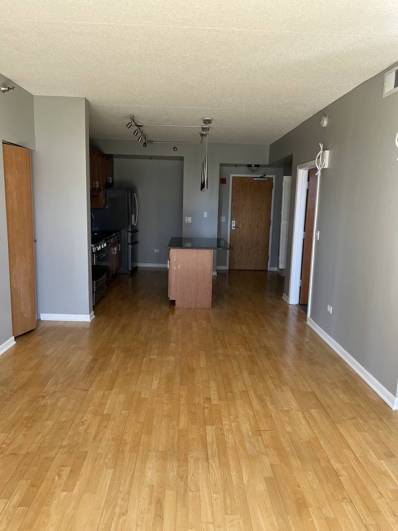 Condo for rent at 1250 S Indiana Ave #606, Chicago, IL 60605