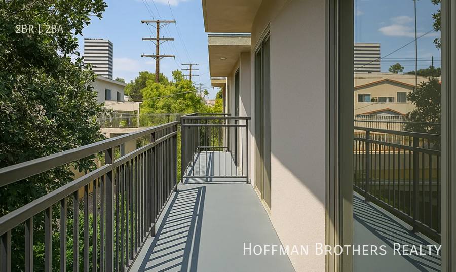 Apartment for rent at 1855 Camden Ave #5, Los Angeles, CA 90025