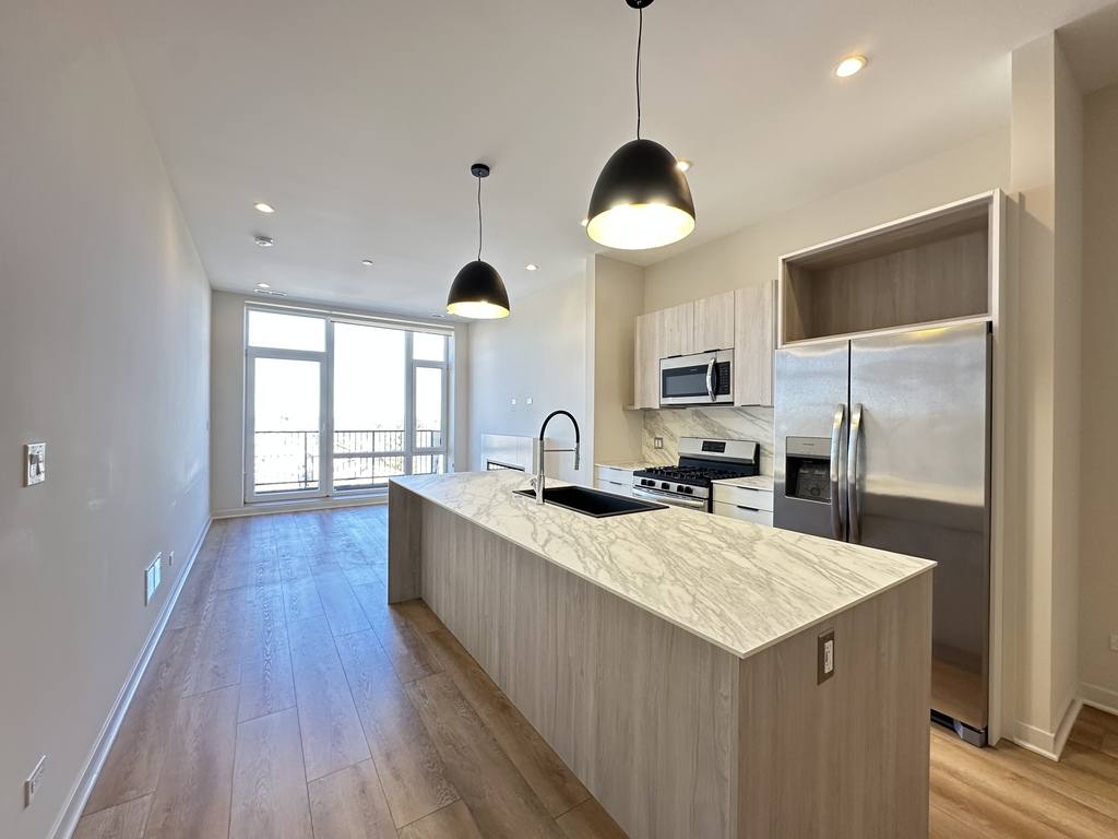 Apartment for rent at 6340 Belmont #D304, Chicago, IL 60634