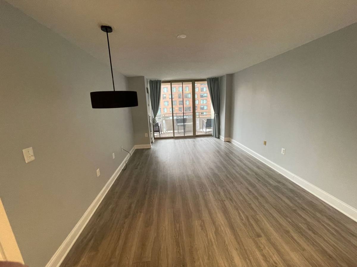 House for rent at 4801 Fairmont Ave #611, Bethesda, MD 20814