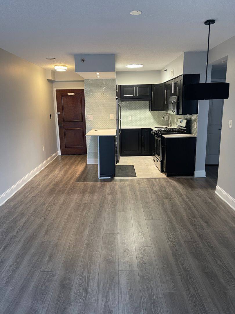 House for rent at 4801 Fairmont Ave #611, Bethesda, MD 20814
