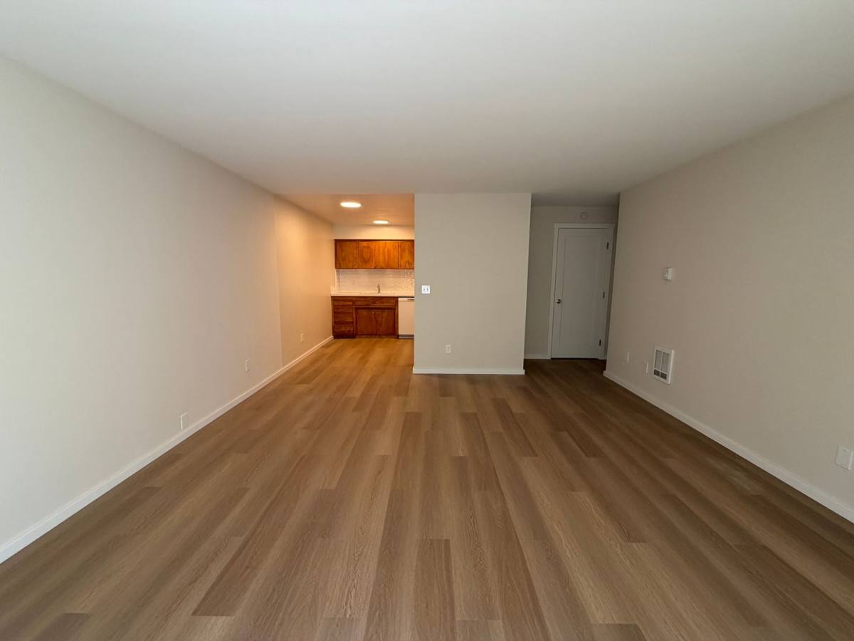 Apartment for rent at 443 SW 154th St, Seattle, WA 98166