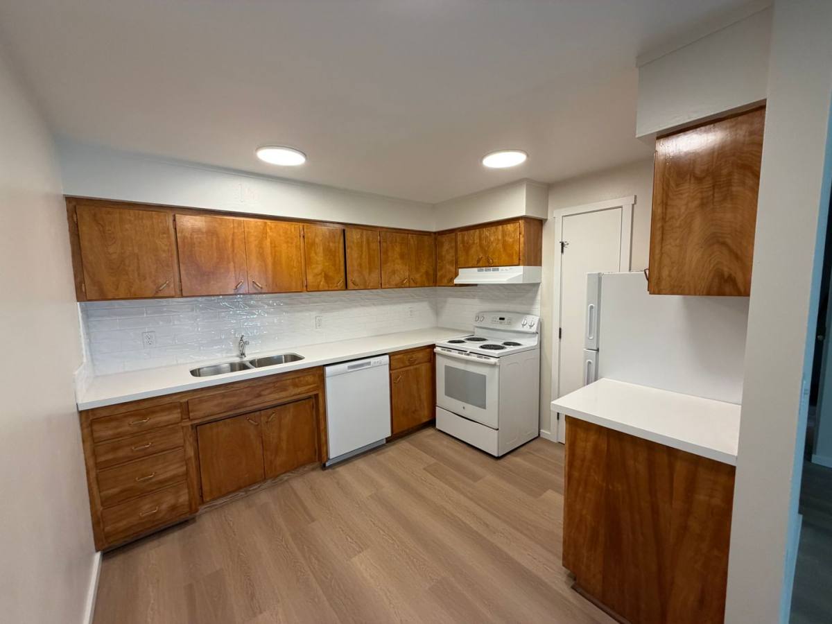 Apartment for rent at 443 SW 154th St, Seattle, WA 98166