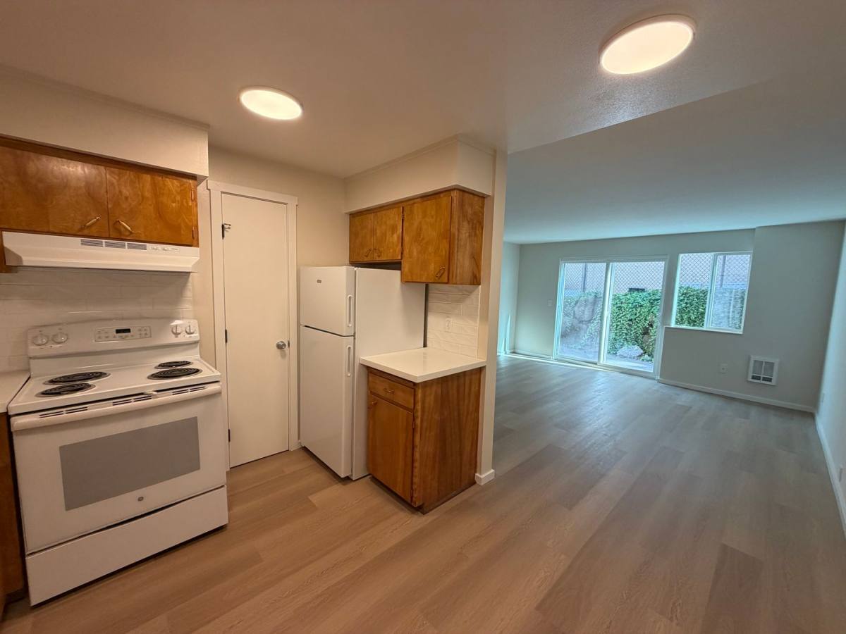 Apartment for rent at 443 SW 154th St, Seattle, WA 98166