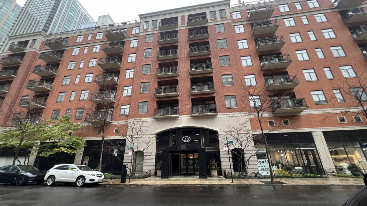 Condo for rent at 33 W Huron St #810, Chicago, IL 60654