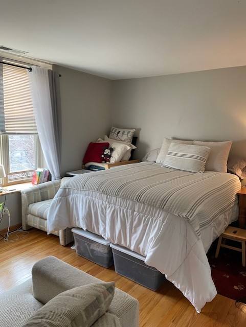 Apartment for rent at 901 W Dakin St #2E, Chicago, IL 60613