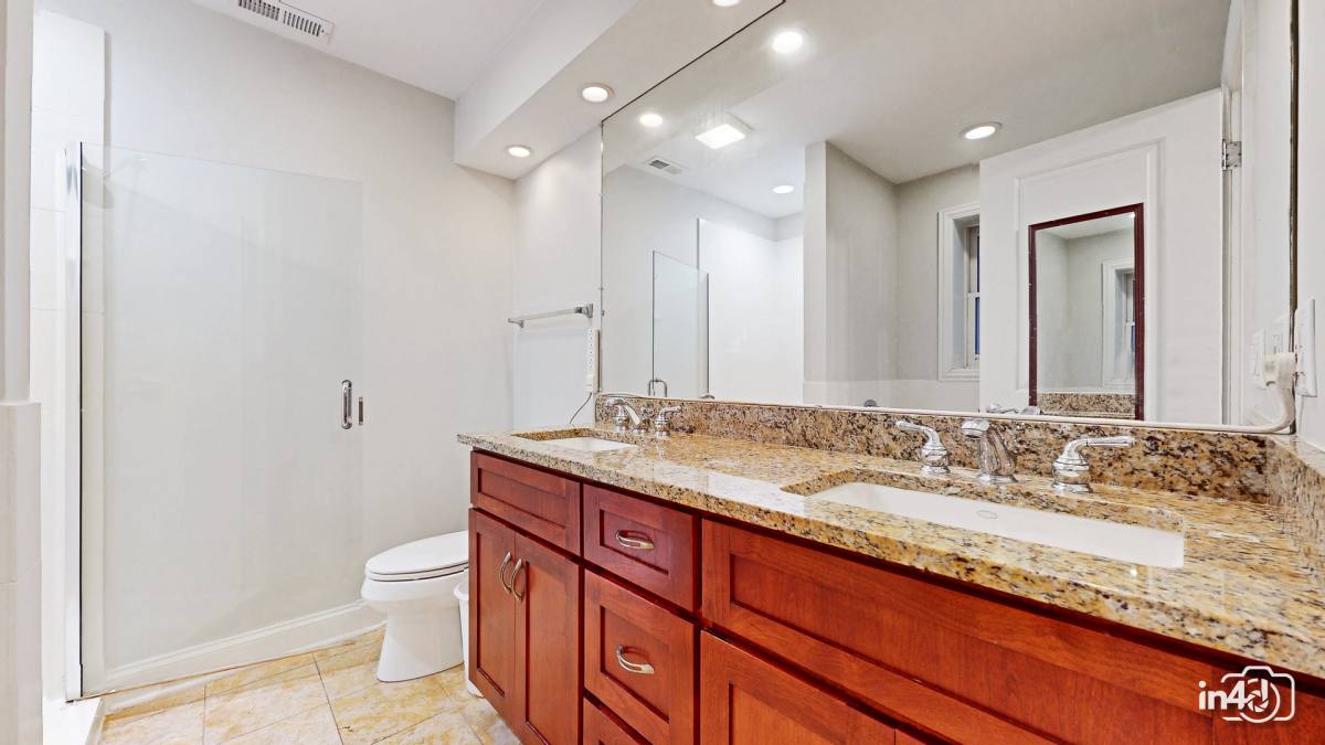 Apartment for rent at 1504 W Augusta Blvd #1, Chicago, IL 60642