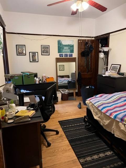 Apartment for rent at 638 W Grace St #1E, Chicago, IL 60613