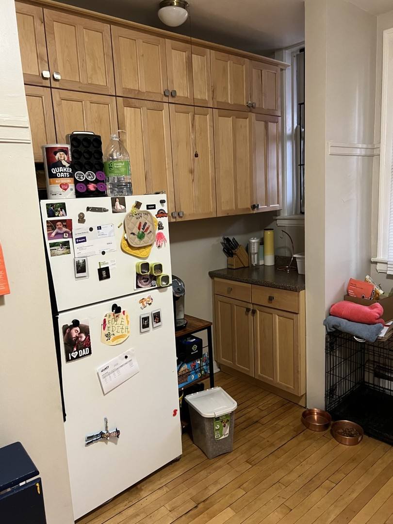 Apartment for rent at 1408 W Warner Ave #1W, Chicago, IL 60613