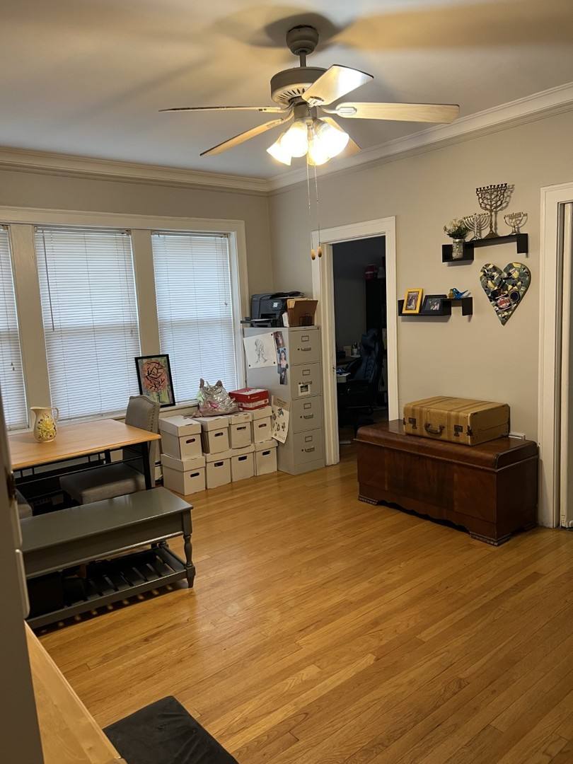 Apartment for rent at 1408 W Warner Ave #1W, Chicago, IL 60613