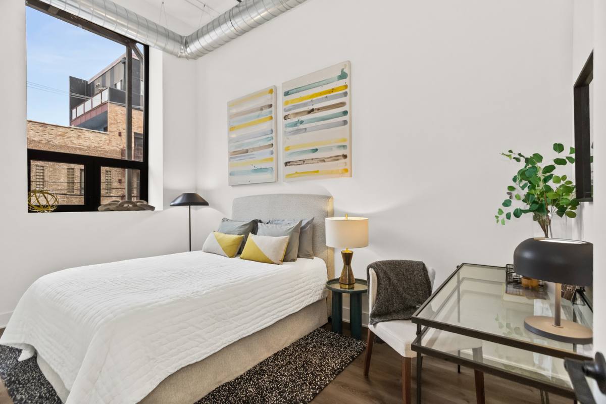 Apartment for rent at 813 W Evergreen Ave #205, Chicago, IL 60642