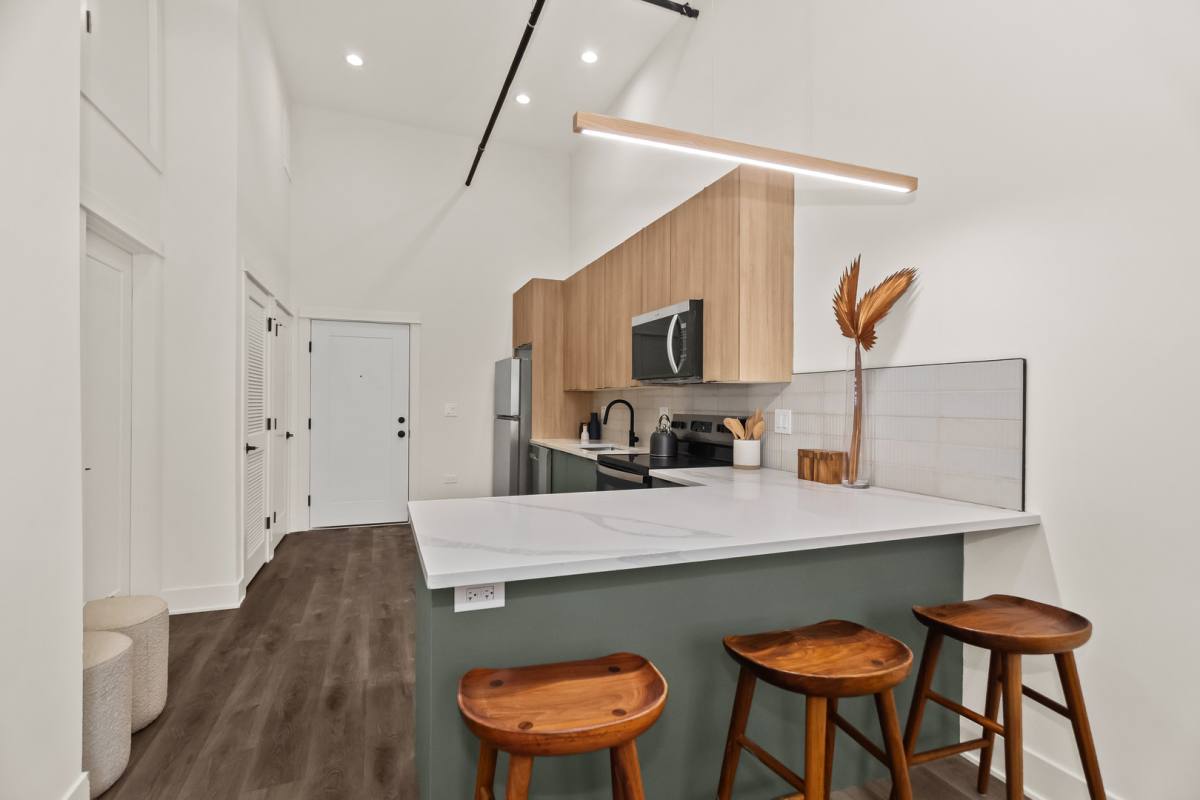Apartment for rent at 813 W Evergreen Ave #205, Chicago, IL 60642