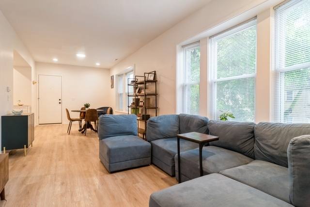 Apartment for rent at 3639 W Iowa St #2W, Chicago, IL 60651