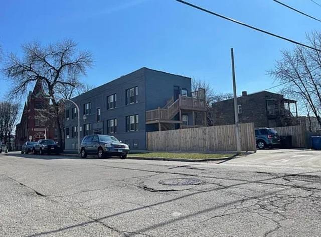 Apartment for rent at 3639 W Iowa St #2W, Chicago, IL 60651