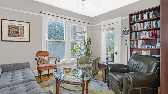 Apartment for rent at 433 Wisconsin Ave #2F, Oak Park, IL 60302