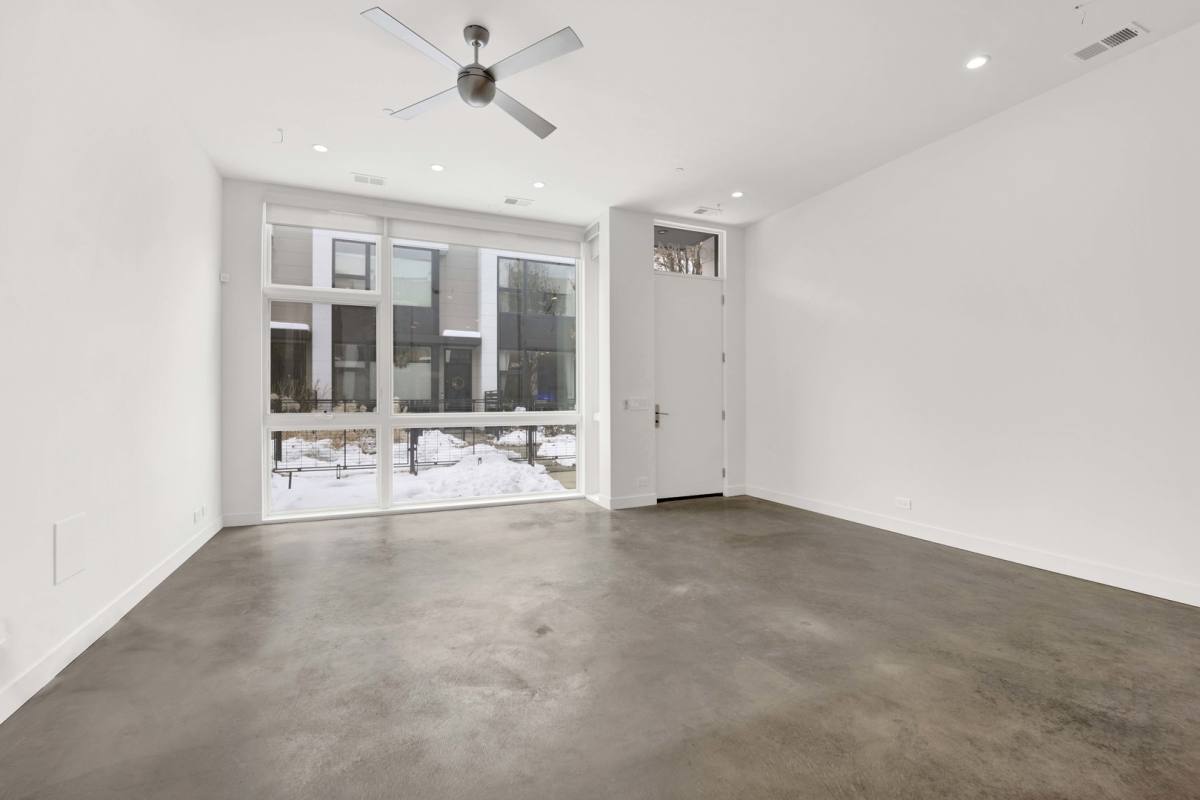 Townhouse for rent at 1017 N Cleveland Ave #4, Chicago, IL 60610