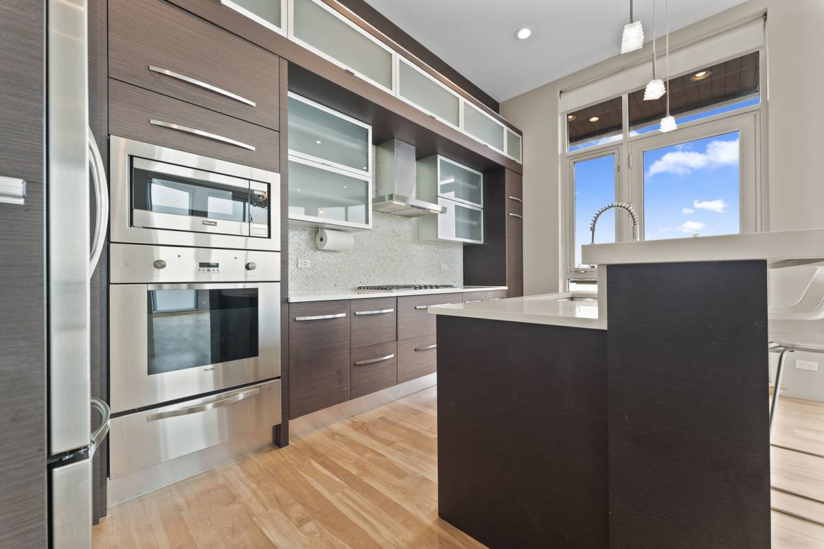 Apartment for rent at 2408 W Rice St #401, Chicago, IL 60622