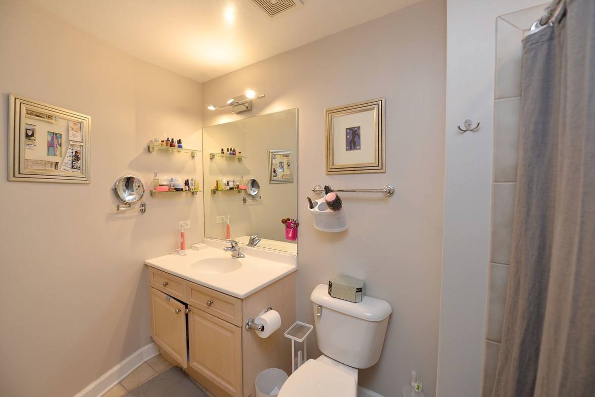 Apartment for rent at 900 N Kingsbury St #1026, Chicago, IL 60610