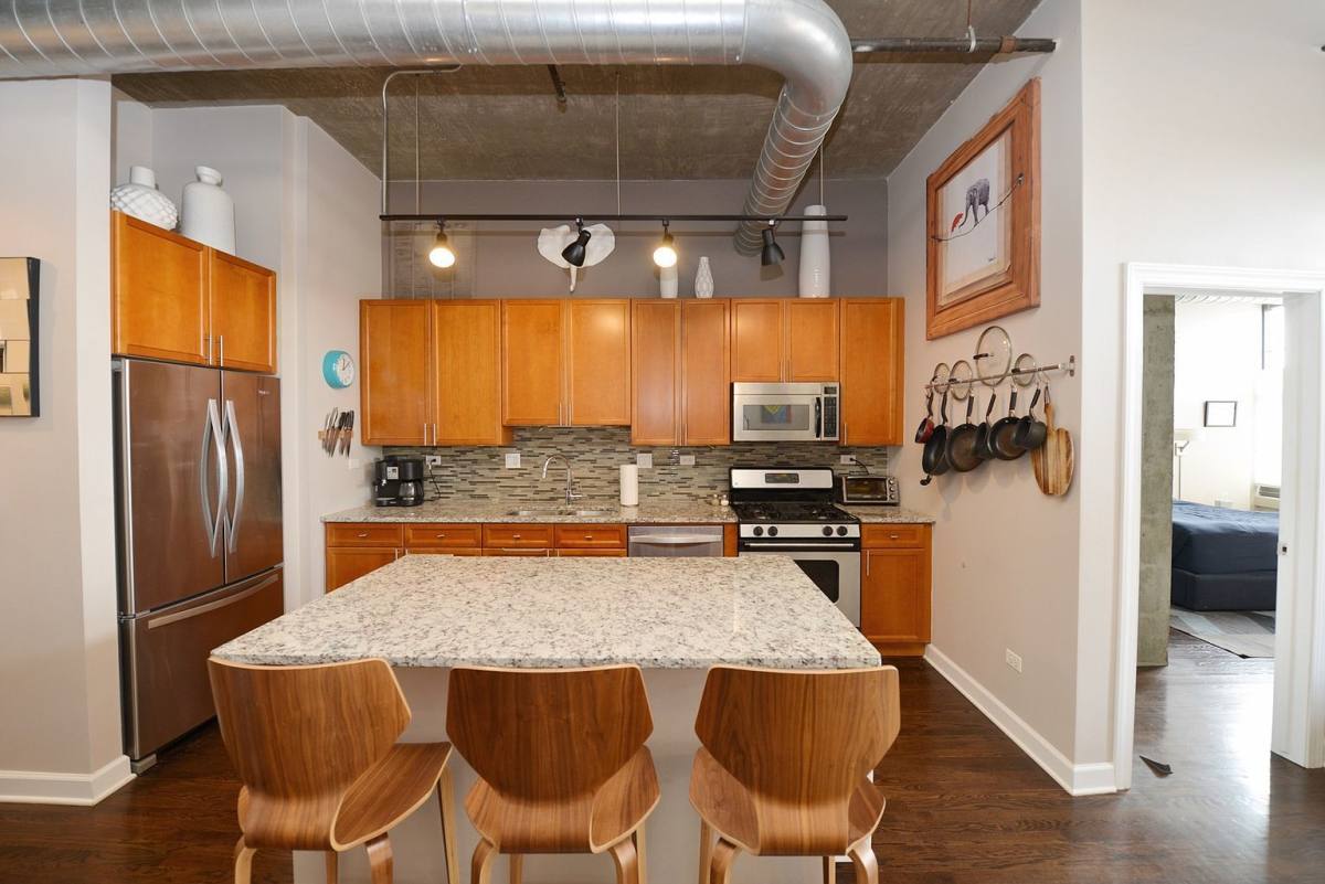 Apartment for rent at 900 N Kingsbury St #1026, Chicago, IL 60610