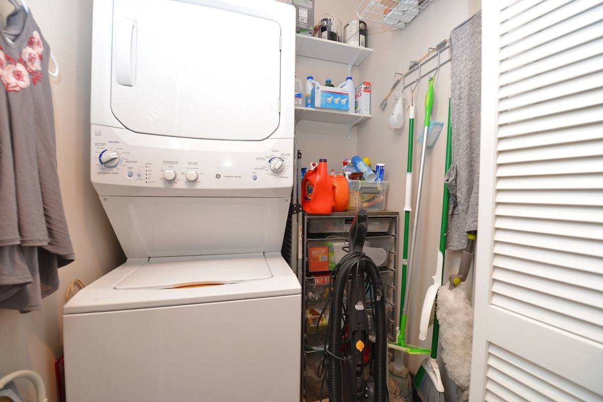 Apartment for rent at 900 N Kingsbury St #1026, Chicago, IL 60610