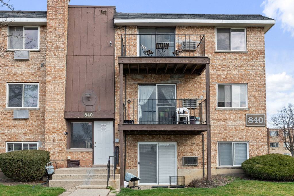 Condo for rent at 840 W College Blvd #102, Addison, IL 60101