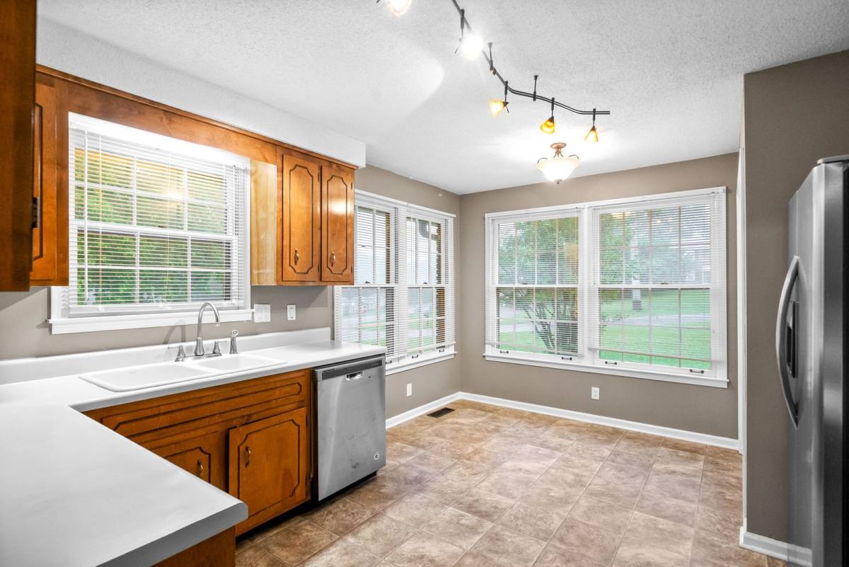 House for rent at 735 Cayce Dr, Clarksville, TN 37042