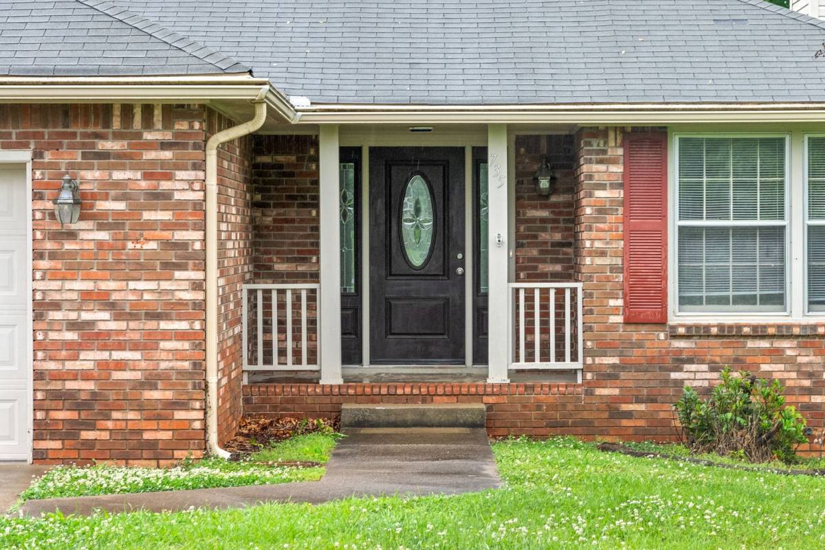 House for rent at 735 Cayce Dr, Clarksville, TN 37042