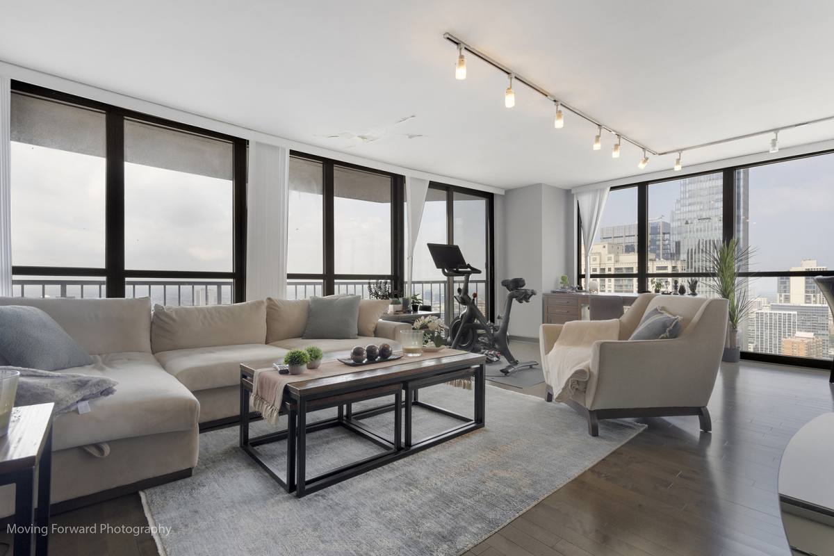 Apartment for rent at 10 E Ontario St #4806, Chicago, IL 60611