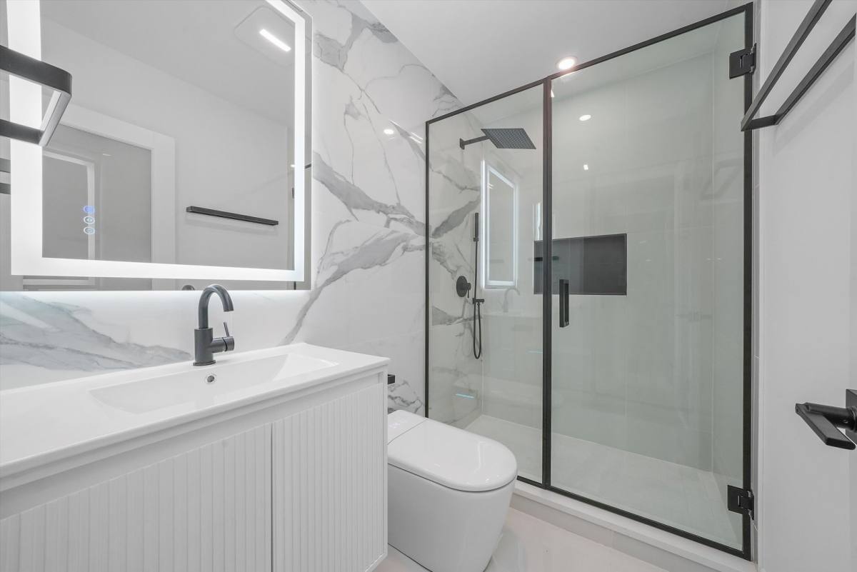 Apartment for rent at 4153 N Hermitage Ave #2S, Chicago, IL 60613