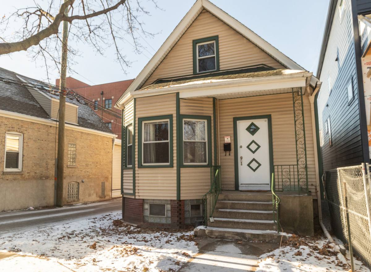 Apartment for rent at 2814 N Maplewood Ave, Chicago, IL 60618