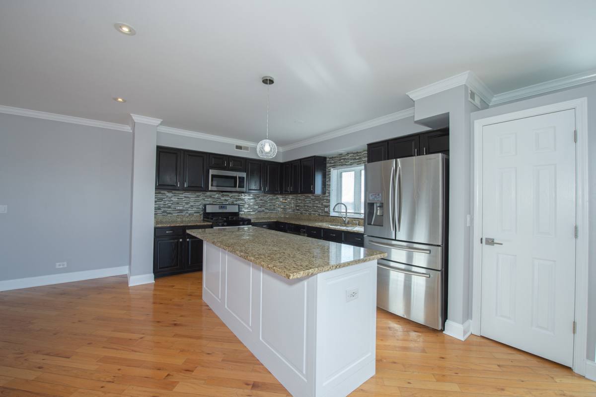 Condo for rent at 6560 W Diversey Ave #605D, Elmwood Park, IL 60707