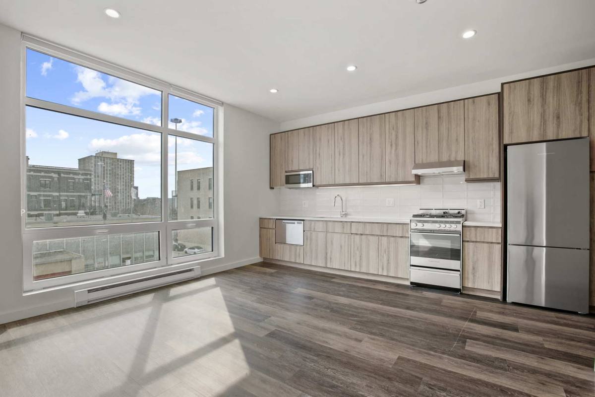 Apartment for rent at 1122 W Chicago Ave #615, Chicago, IL 60642