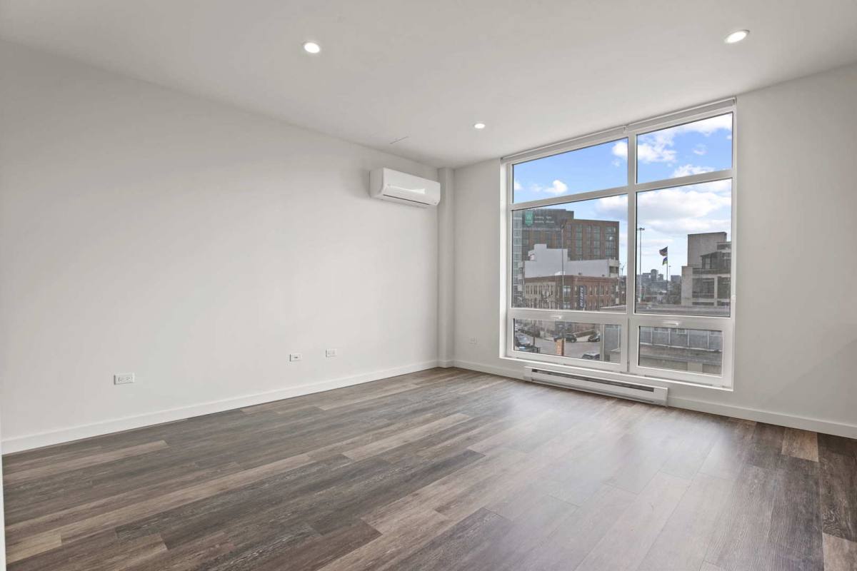 Apartment for rent at 1122 W Chicago Ave #615, Chicago, IL 60642
